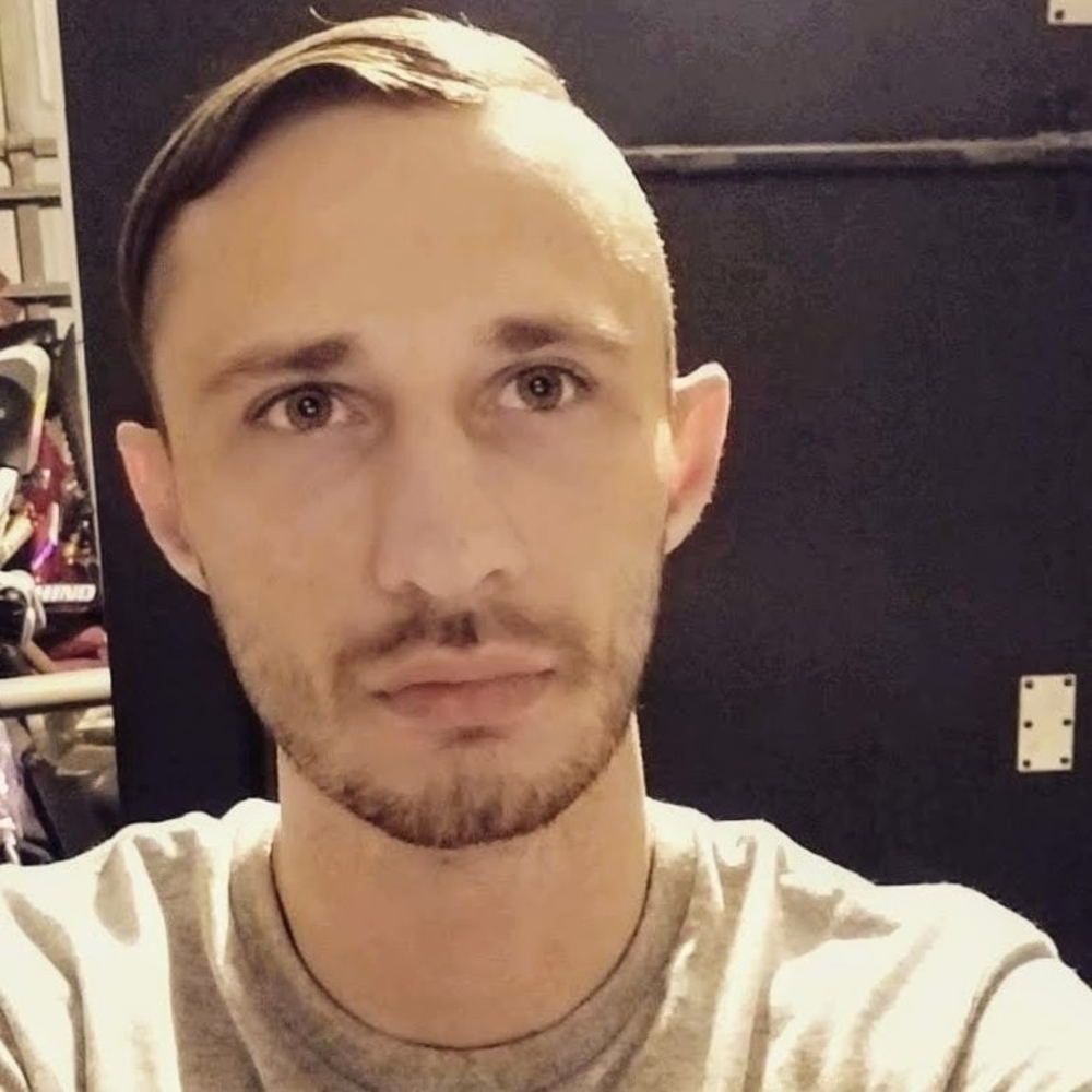 Meet your Posher, Logan